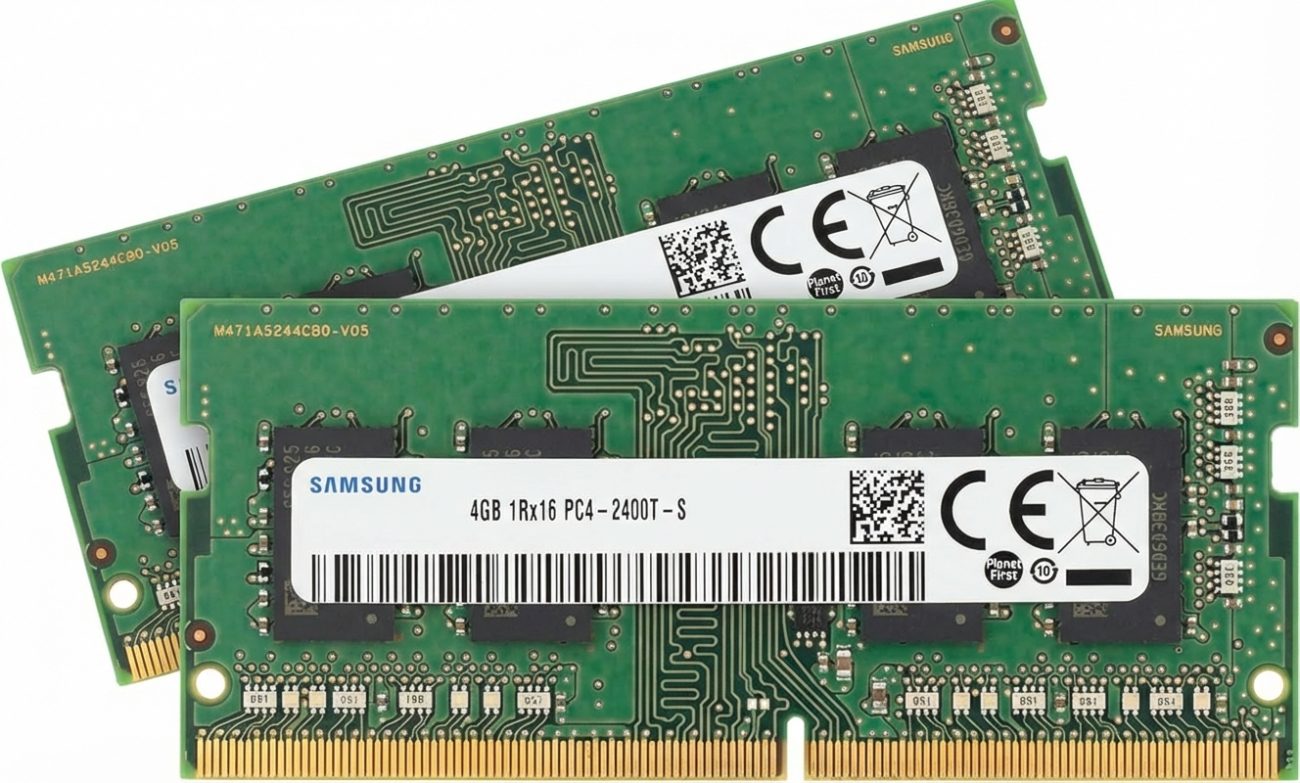 Samsung 8GB DDR4 2400MHz laptop RAM kit, 2x4GB SO-DIMM modules, used, compatible with notebooks